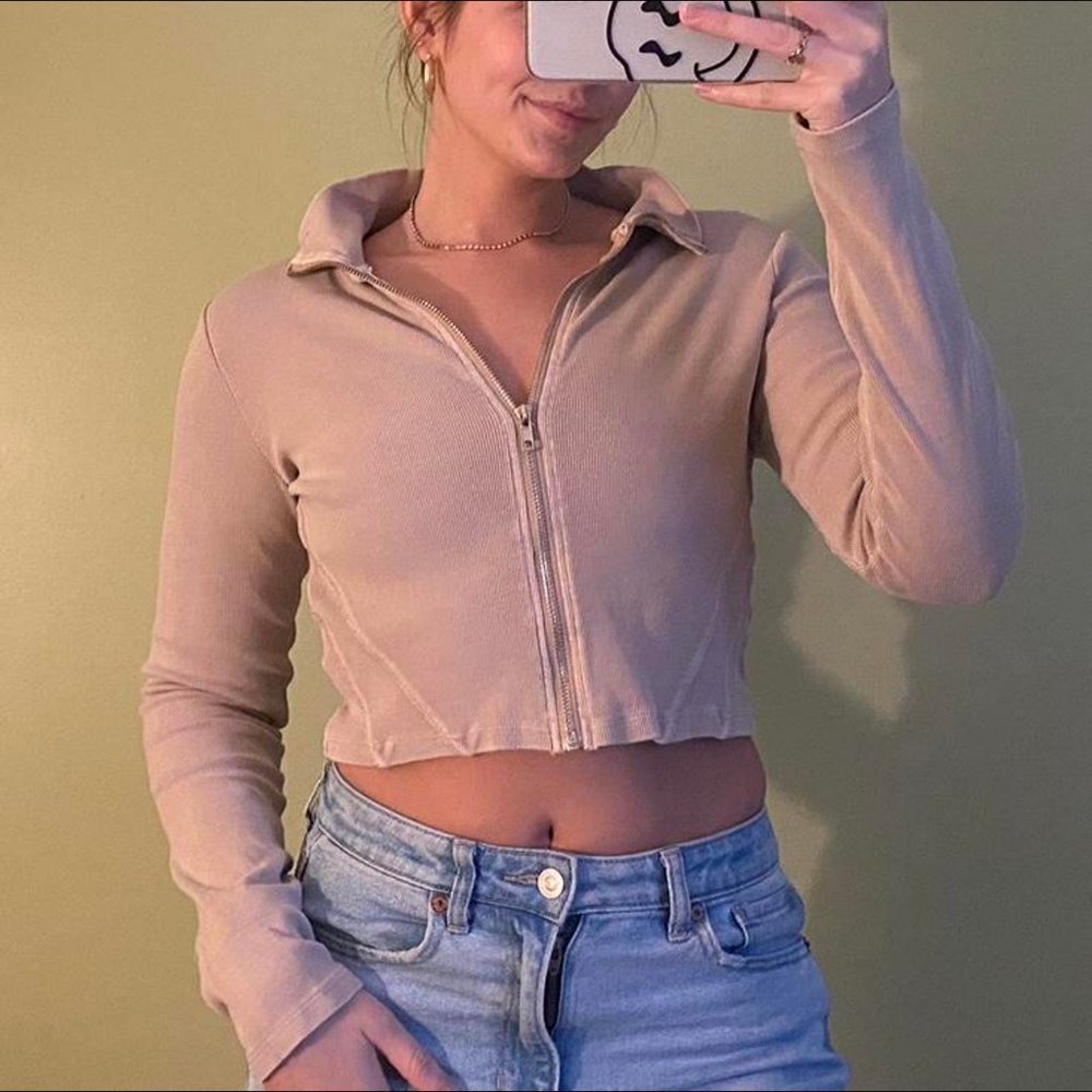 Fashion Nova Women's Tan and Cream Shirt